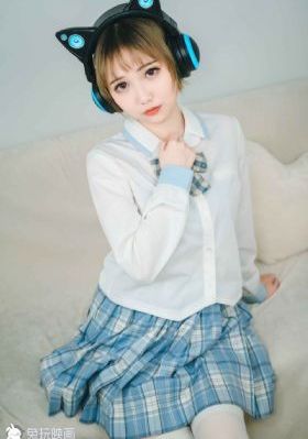 娇小亚女挑战巨大黑迪克_超清全集免费观看