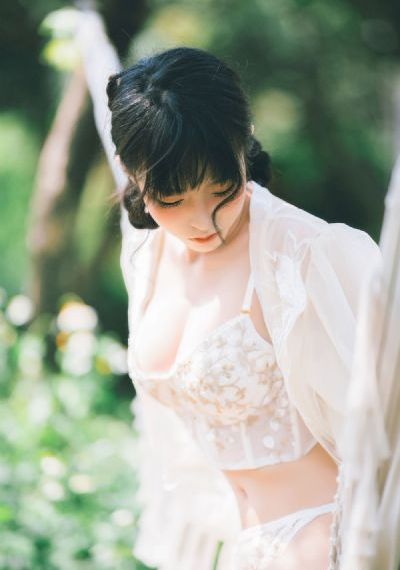 迷人的妻子 电视剧_BD英语电影在线观看